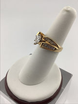 14KY Elegant Diamond Ring CON126