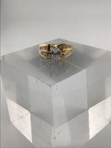 14KY Elegant Diamond Ring CON126