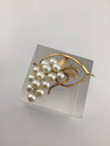 14KY Pearl Broach CON152