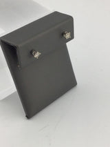14KW Diamond Studs E132