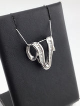 14KW Diamond Pendant P332