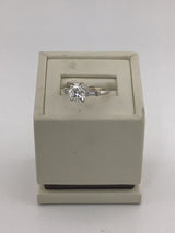 Platinum Diamond Ring R185