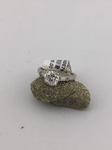 Platinum Diamond Ring R185
