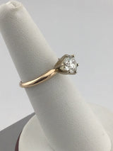 14KY Solitare Diamond Ring R286