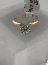 14KY Solitare Diamond Ring R287