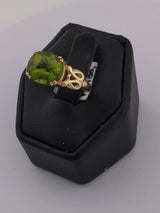 10KY Peridot With Fancy Shank Ring R339