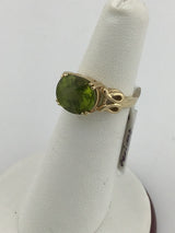 10KY Peridot With Fancy Shank Ring R339