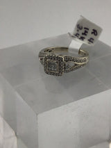 14KY Diamond Ring R405