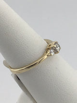 14KY 3 Stone Diamond Ring R430