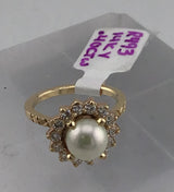 14KY Pearl With Diamond Halo P493